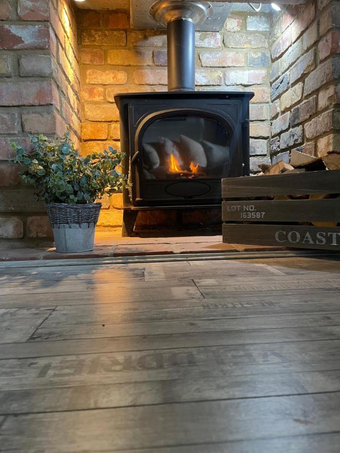 Den Of Joy Humberston Fitties Sleeps 6,Hot Tub,Log Burner Cleethorpes Exterior foto