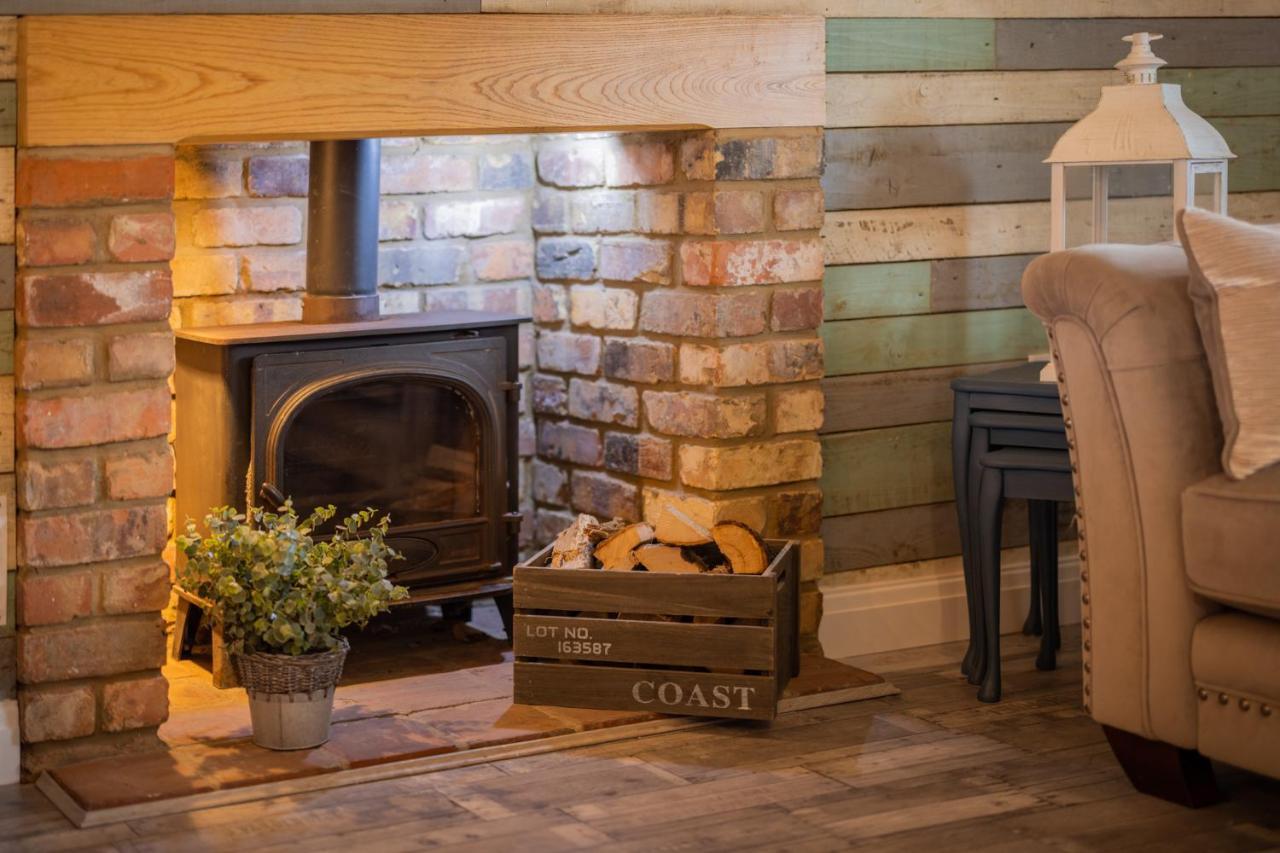 Den Of Joy Humberston Fitties Sleeps 6,Hot Tub,Log Burner Cleethorpes Exterior foto